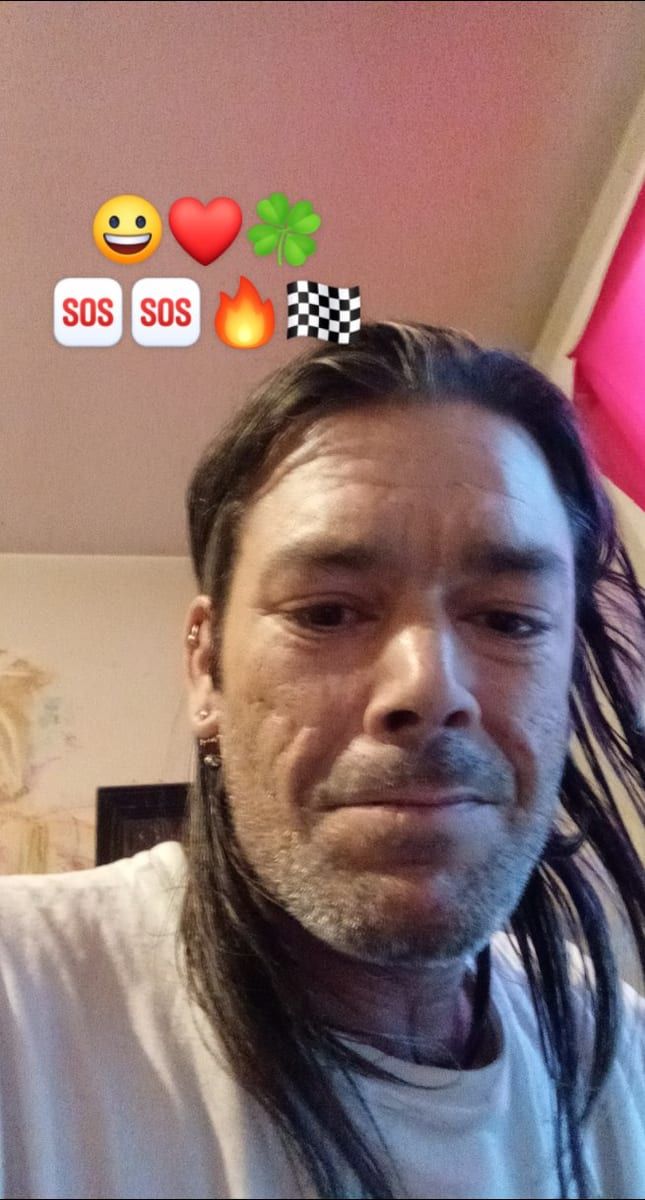 Pieter - Gay club à Schönried Profil de Pieter, 44 ans, Gay club à Schönried (Berne)