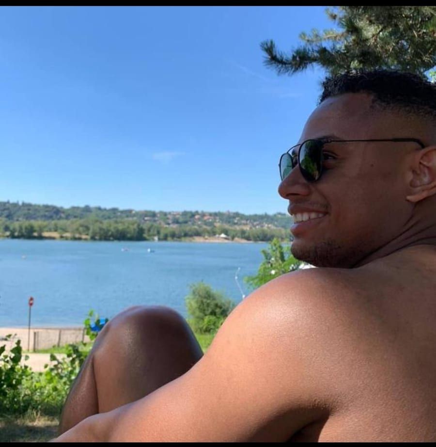 Akif - Gay club à Riehen Profil de Akif, 34 ans, Gay club à Riehen (Bâle-Ville)
