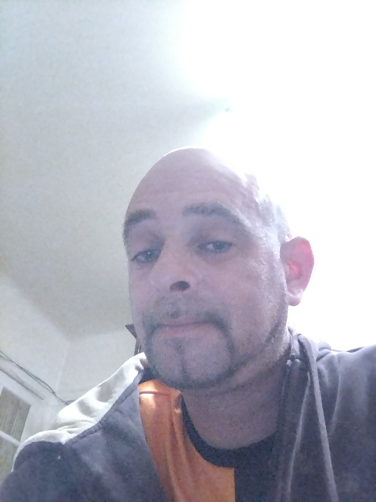 Profil de Michel-yves, 36 ans, Gay club à Niederbuchsiten (Soleure)