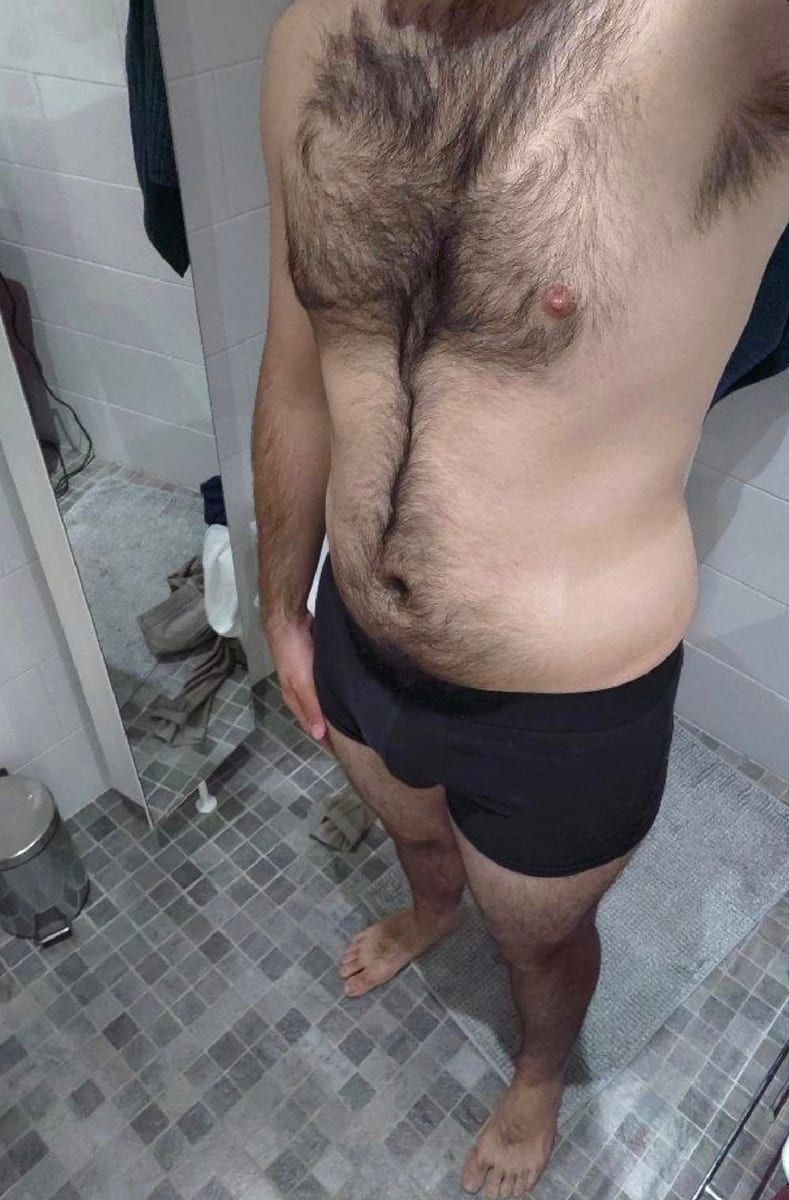 Romeu - Gay club à Zwischenflüh Profil de Romeu, 31 ans, Gay club à Zwischenflüh (Berne)
