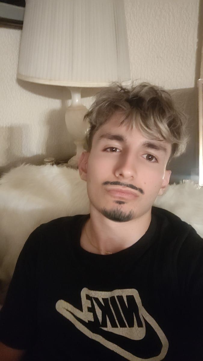Profil de Paul-mickael, 34 ans, Gay club à Niederbuchsiten (Soleure)