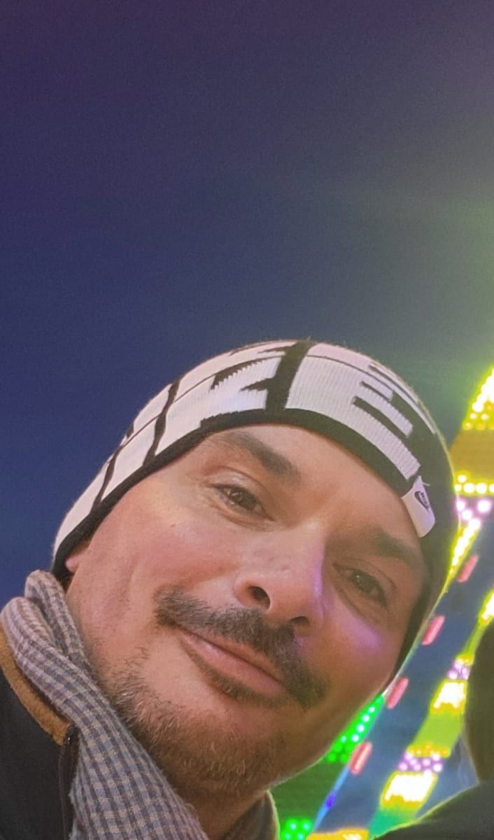 Jethro - Gay club à Bibern SO Profil de Jethro, 44 ans, Gay club à Bibern SO (Soleure)