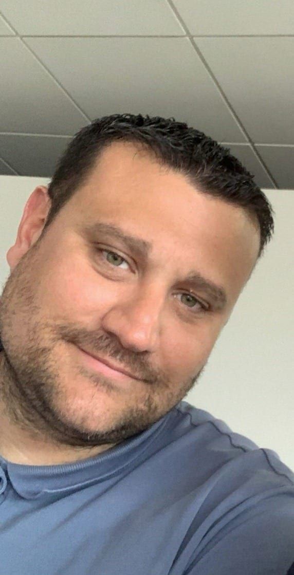 Profil de Addison, 24 ans, Gay club à Duvin (Grisons)