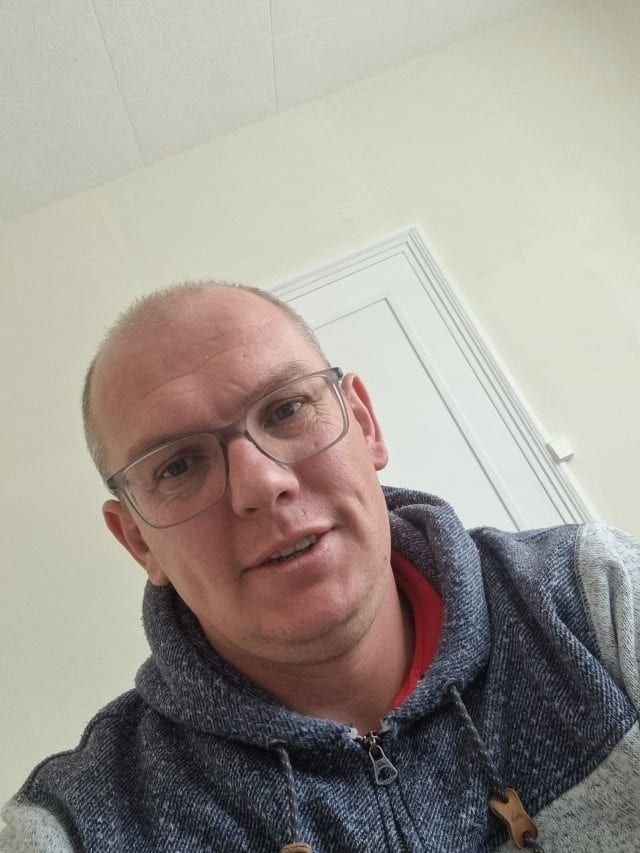 Profil de Mahdi, 25 ans, Gay club à Weesen (Glaris)
