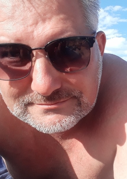 Profil de Sidi-mohammed, 24 ans, Gay club à Zollbrück (Berne)