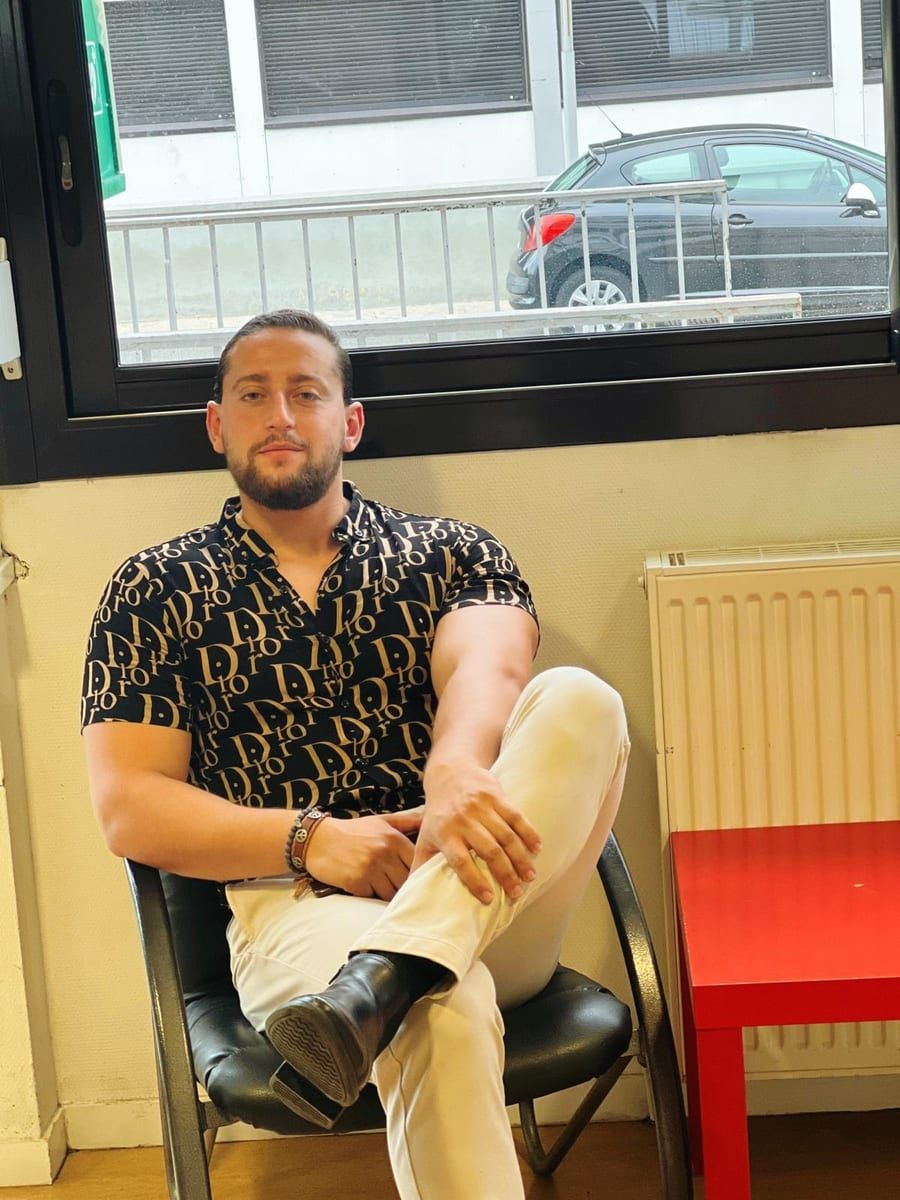 Profil de Issey, 33 ans, Gay club à Zollikofen (Berne)