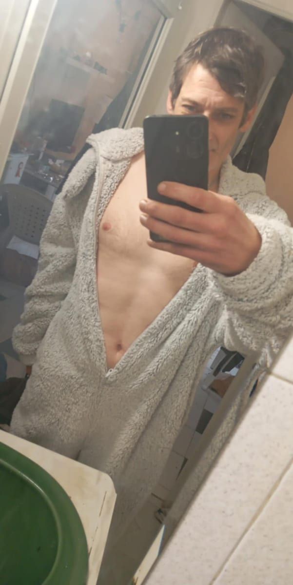 Profil de Djael, 35 ans, Gay club à Hausen am Albis (Zurich)