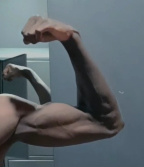Profil de Pancrace, 23 ans, Gay club à Valangin (Neuchâtel)
