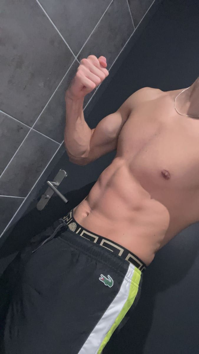 Profil de Slowan, 39 ans, Gay club à Vésenaz (Genève)