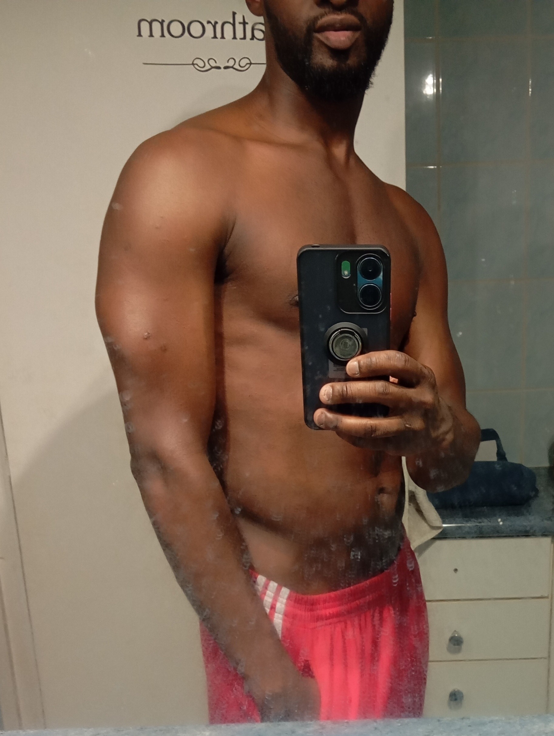 Profil de Sezgin, 28 ans, Gay club à Fribourg (Fribourg)