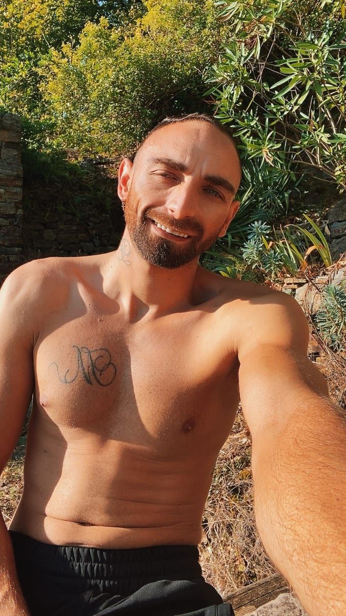 Pierre-hadrien - Gay club à Masein Profil de Pierre-hadrien, 42 ans, Gay club à Masein (Grisons)