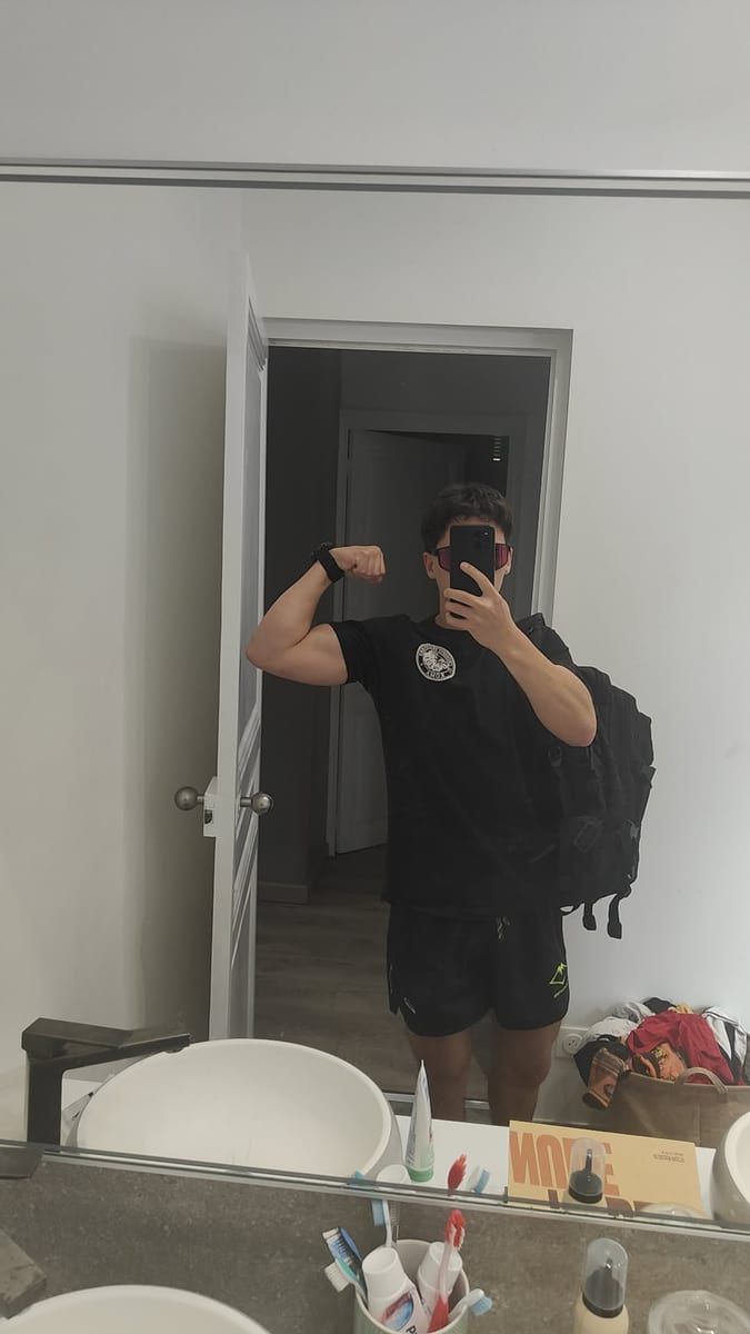 Profil de Jorma, 41 ans, Gay club à Eclépens (Vaud)