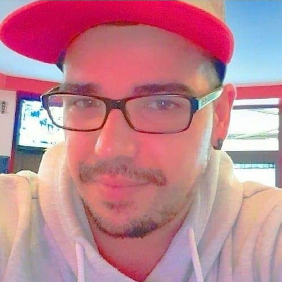 Profil de Carnot, 25 ans, Gay club à Vésenaz (Genève)