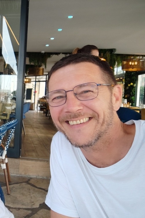 Profil de Salih, 30 ans, Gay club à Grandfontaine (Jura)