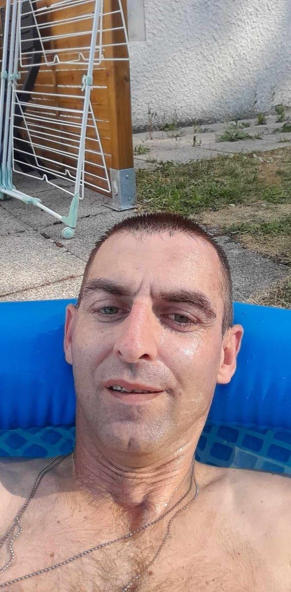Melwan - Gay club à Bussigny Profil de Melwan, 36 ans, Gay club à Bussigny (Vaud)