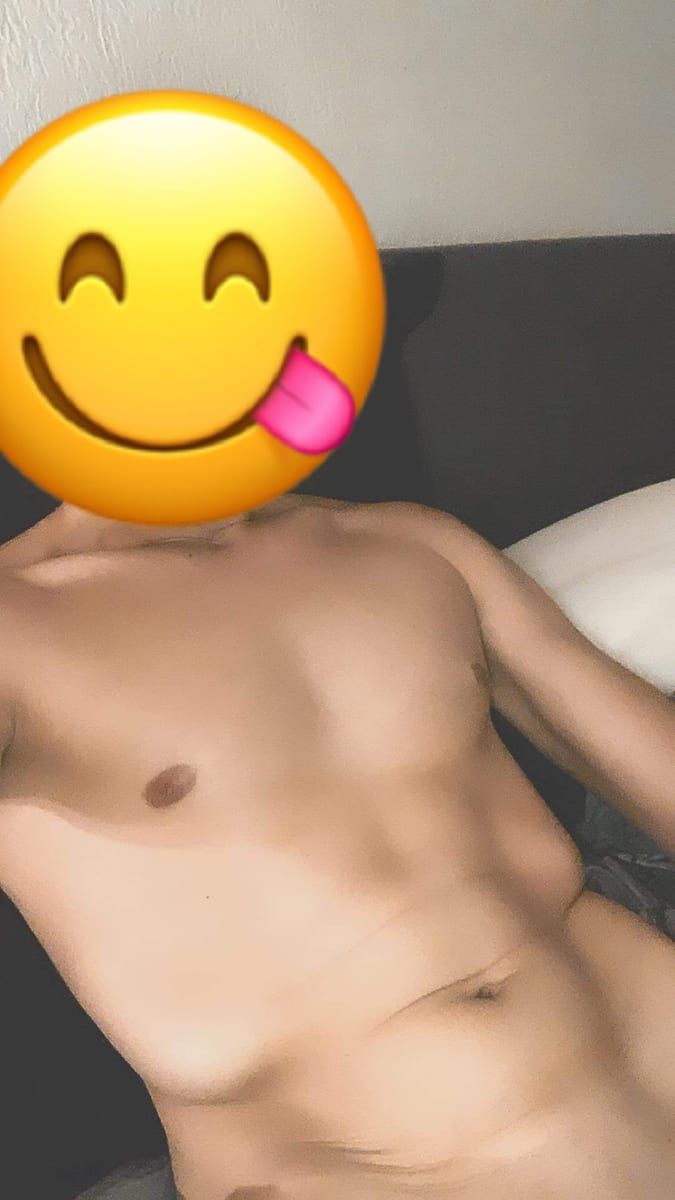 Mohamed-salah - Gay club à Vitznau Profil de Mohamed-salah, 23 ans, Gay club à Vitznau (Lucerne)